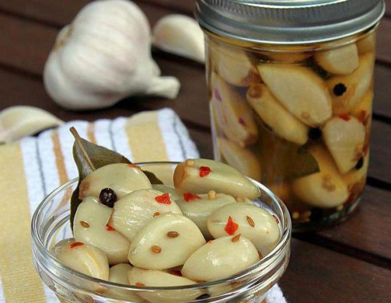 Рецепты приготовления соленого чеснока головками, как на рынке. Как приготовить квашеный чеснок в домашних условиях: рецепты и способы хранения зимой