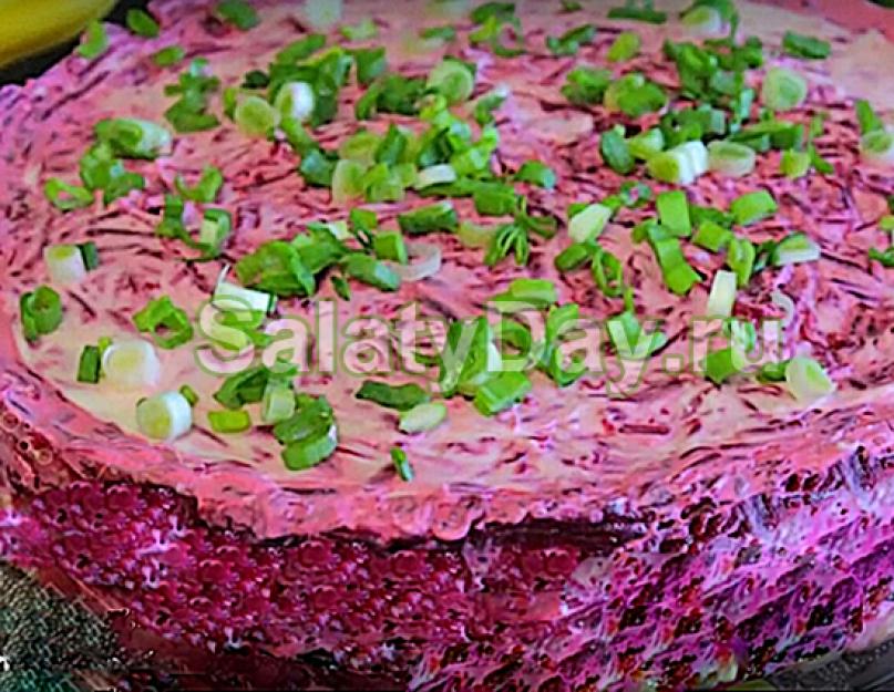 Салат розовый со свеклой. Салат из вареной свеклы и моркови. Салат с добавлением болгарского перца на зиму
