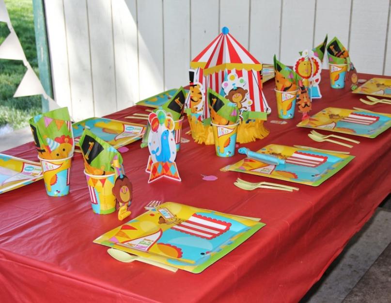 Вкусняшки на день рождения для детей. Детский стол на дне рождении. Пюре из картофеля «Светофор»